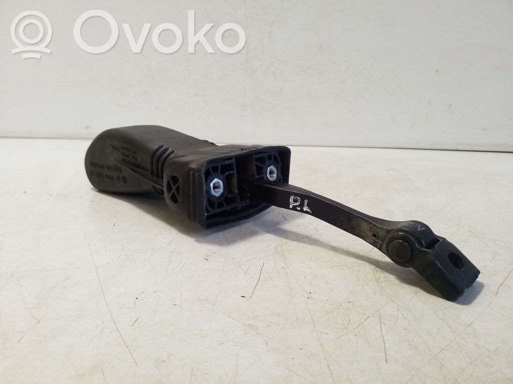 Audi A1 Etuoven pidätin 