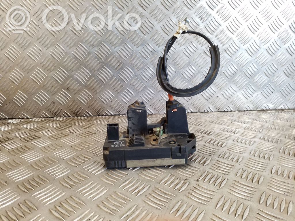 Opel Astra G Takaoven lukko