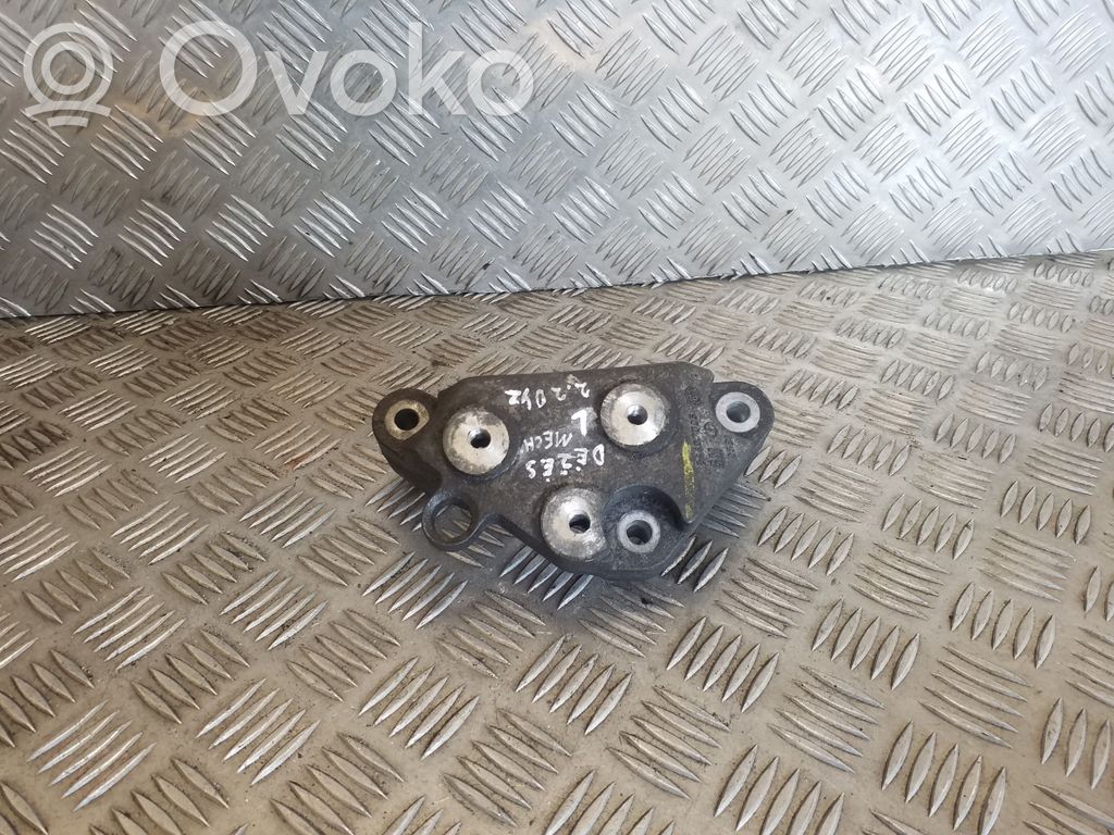 Opel Zafira A Łapa / Mocowanie skrzyni biegów 