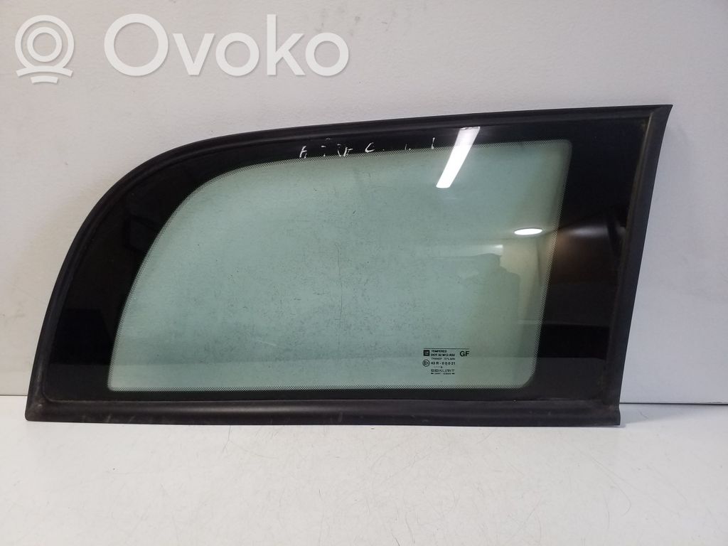 Vidrio lateral trasero   E643R00021,90559954