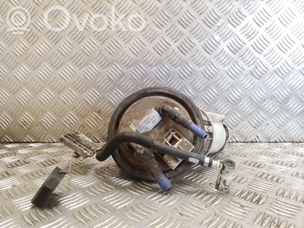 Opel Zafira A Czujnik poziomu paliwa 