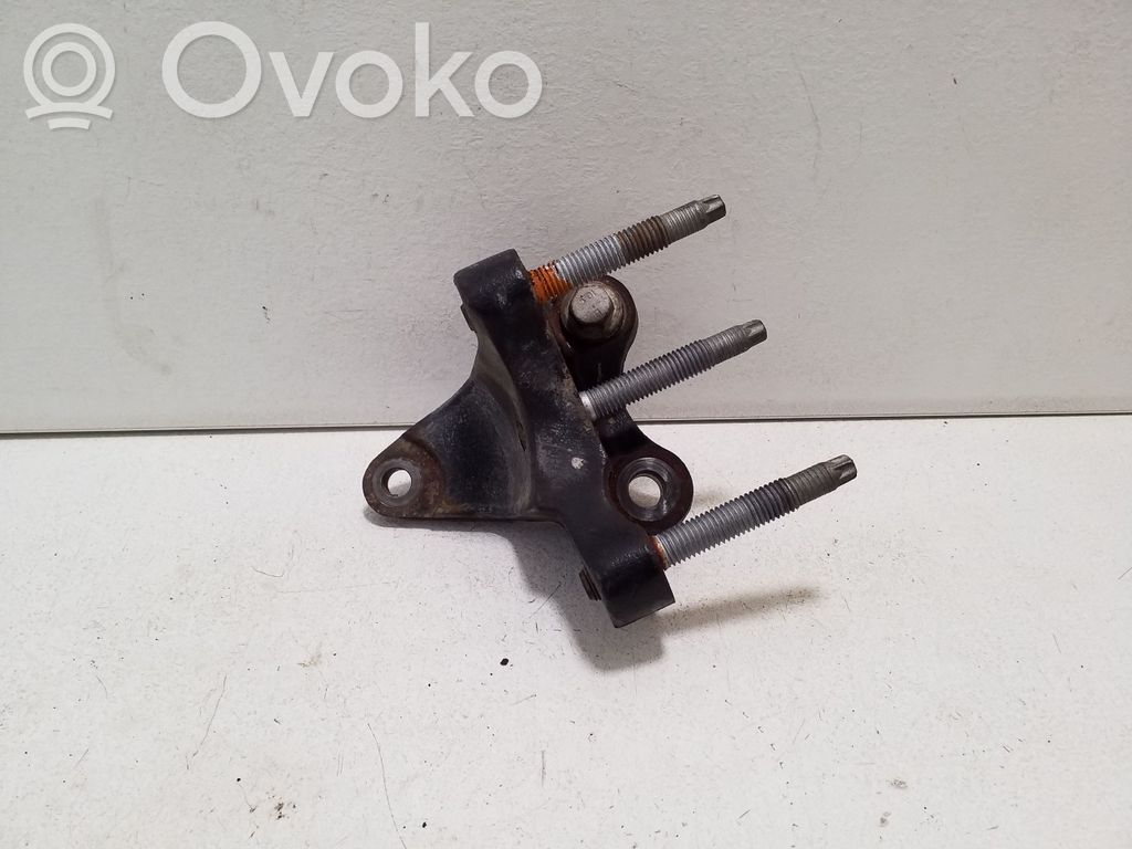 Ford Transit Custom Engine mounting bracket 