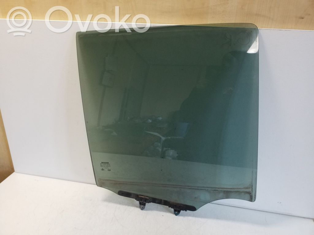 Nissan Pathfinder R51 Rear door window glass 