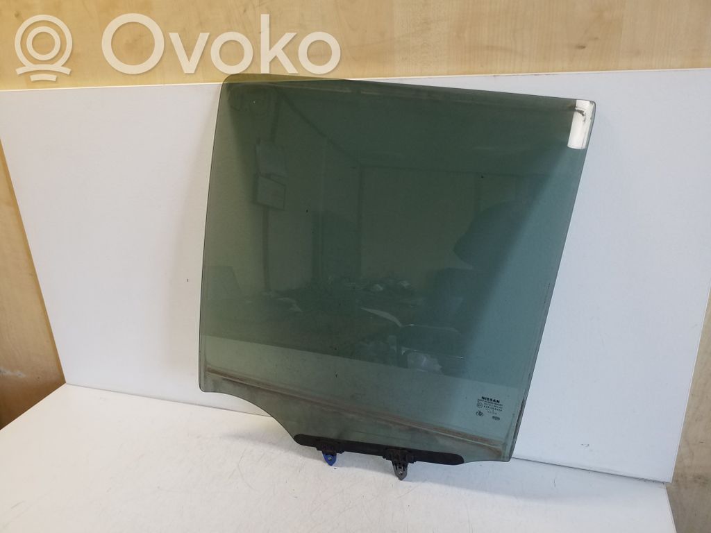 Nissan Pathfinder R51 Rear door window glass 