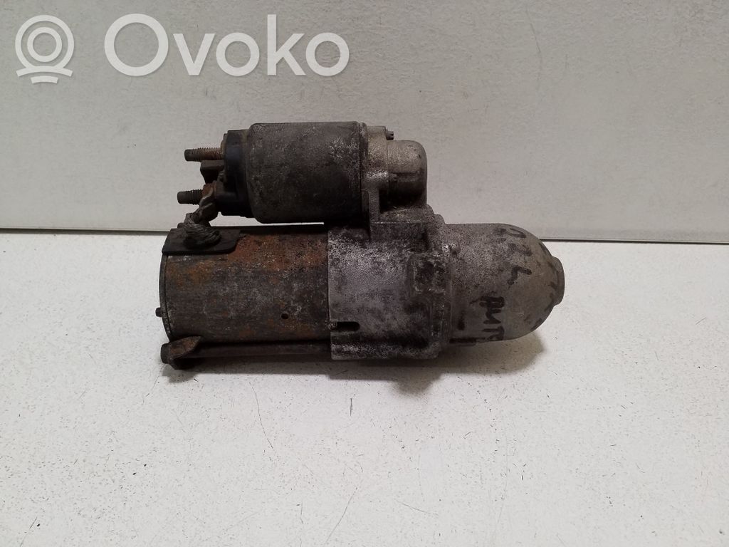 Opel Zafira A Motor de arranque 