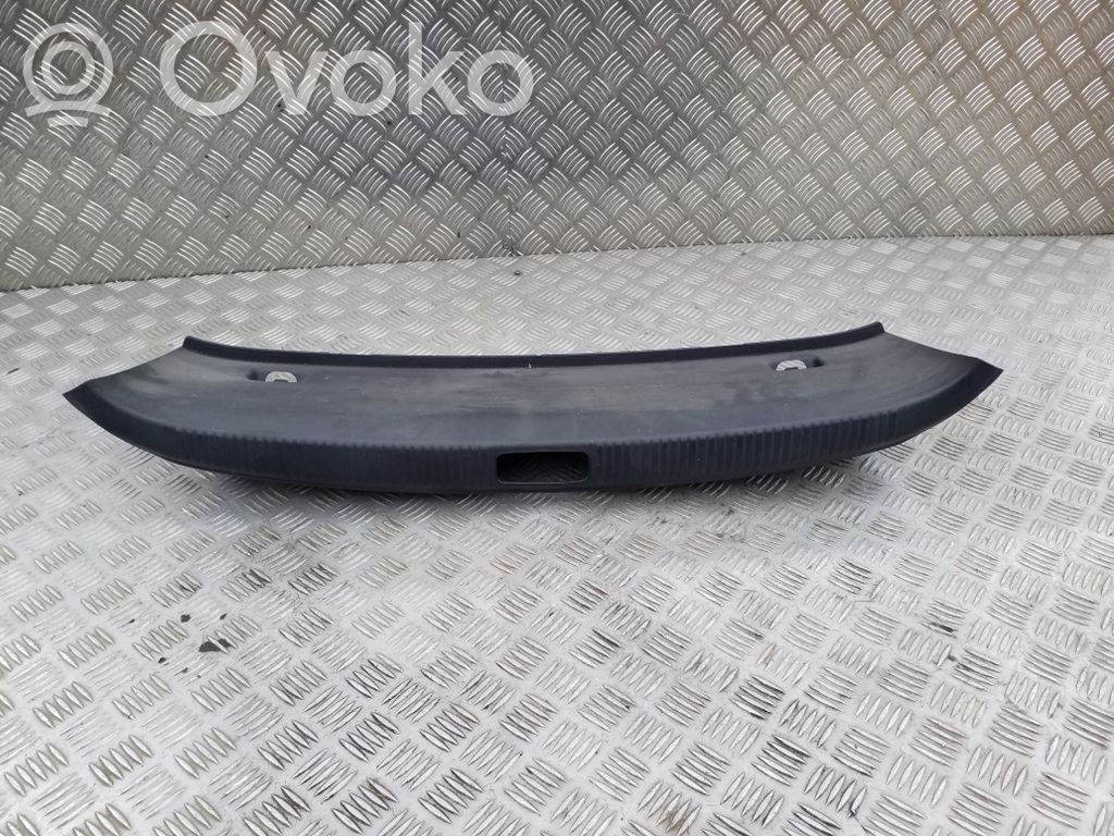Audi TT TTS Mk2 Osłona pasa bagażnika 