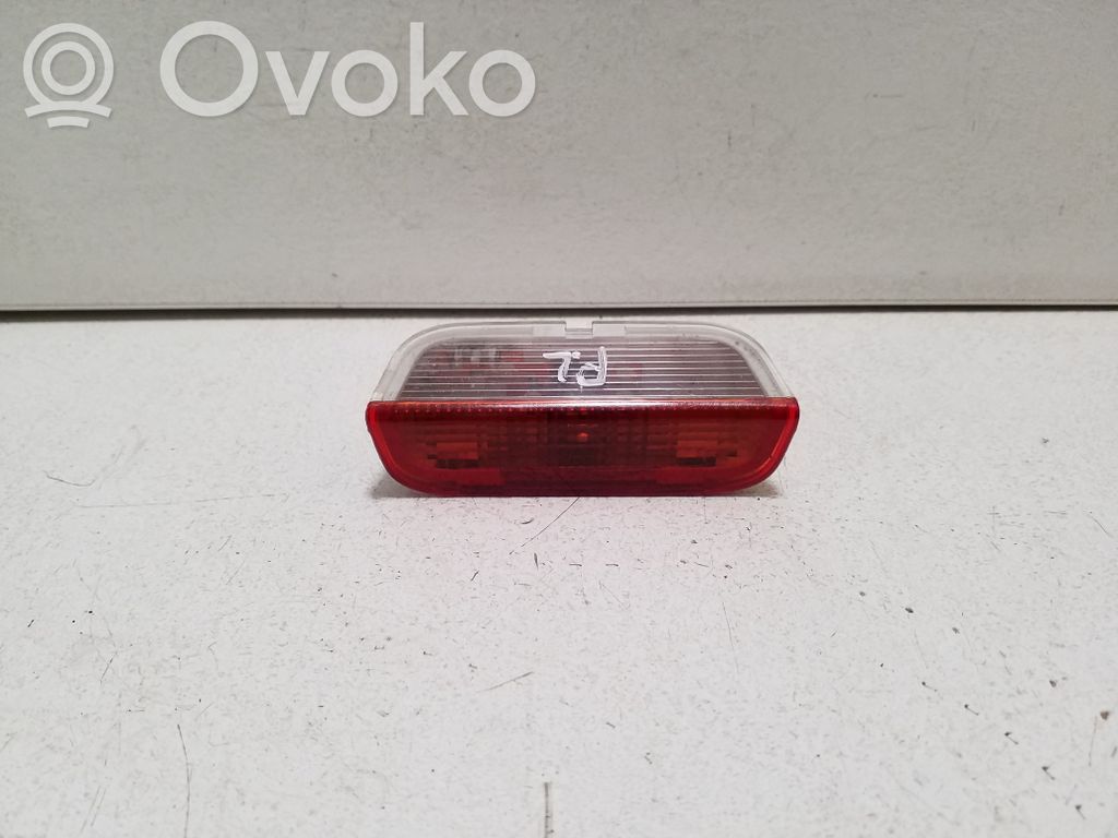Porsche Cayenne (92A) Luz interna puerta delantera 
