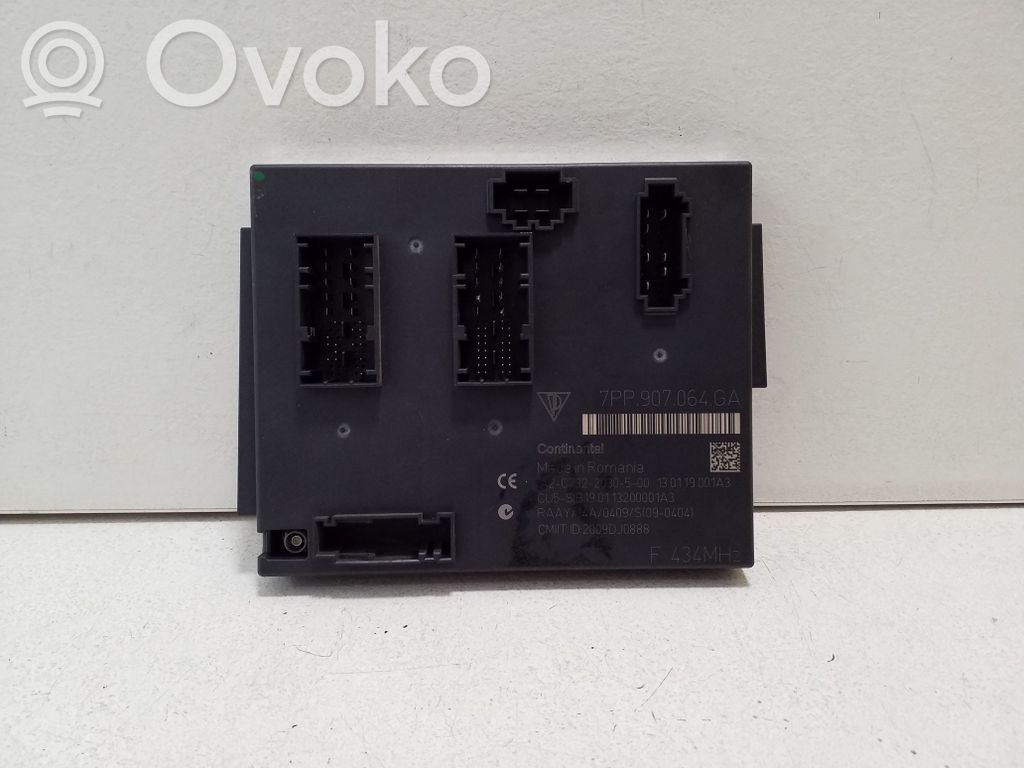 Porsche Cayenne (92A) Module confort 