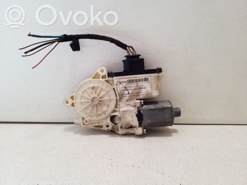 BMW X3 E83 Takaoven ikkunan nostomoottori 