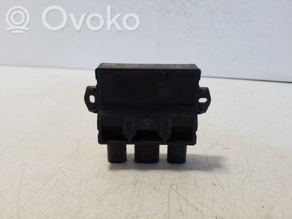 Polestar 2 Tailgate/trunk control unit/module 