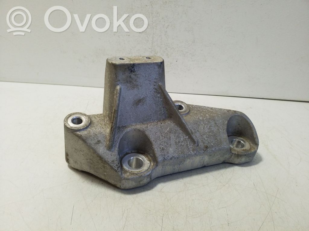 Polestar 2 Engine mounting bracket 
