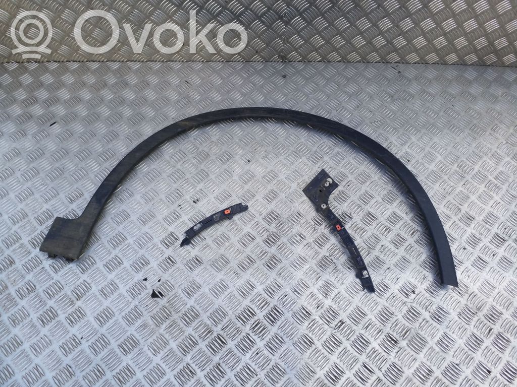 Listwa błotnika przedniego   31672601