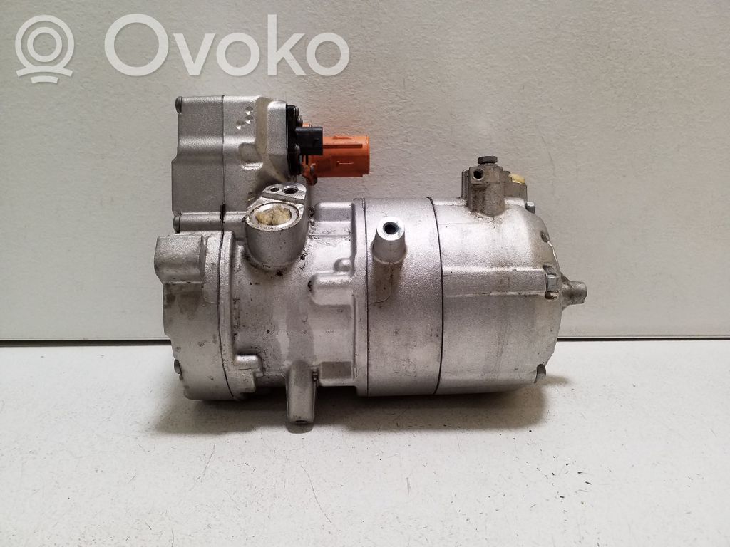 BMW i4 Air conditioning (A/C) compressor (pump) 