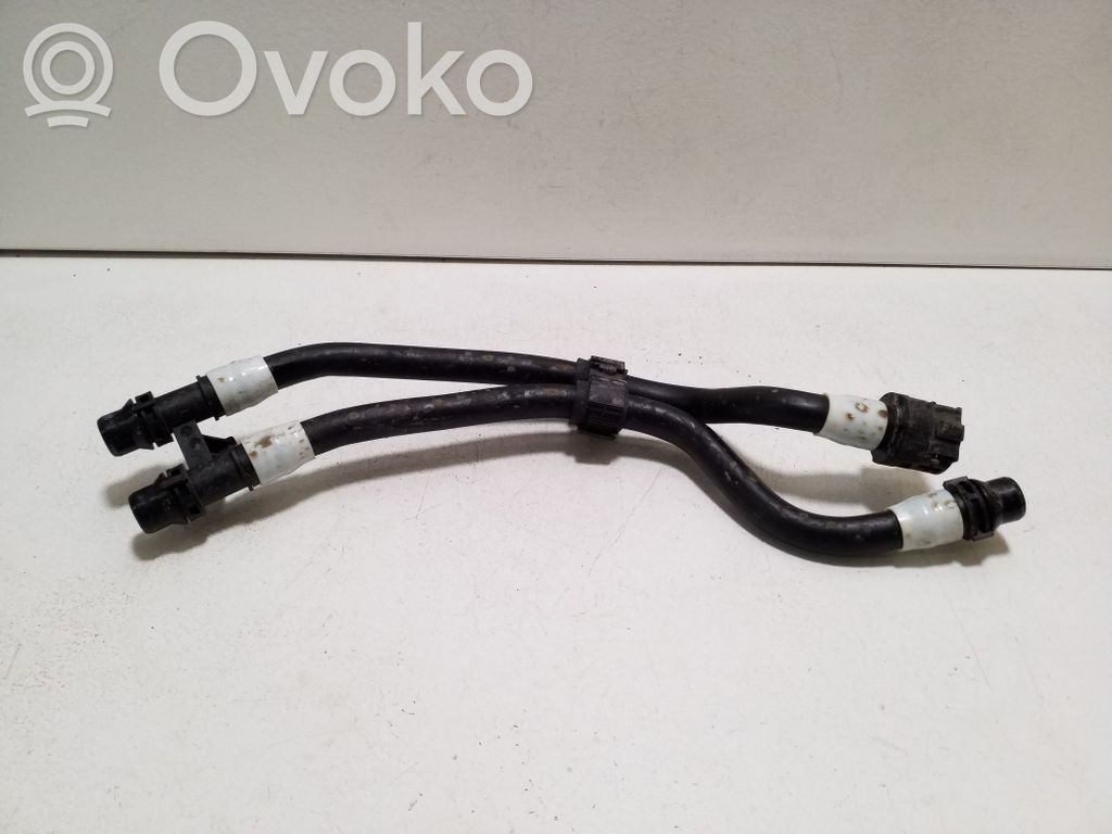 BMW i4 Engine coolant pipe/hose 