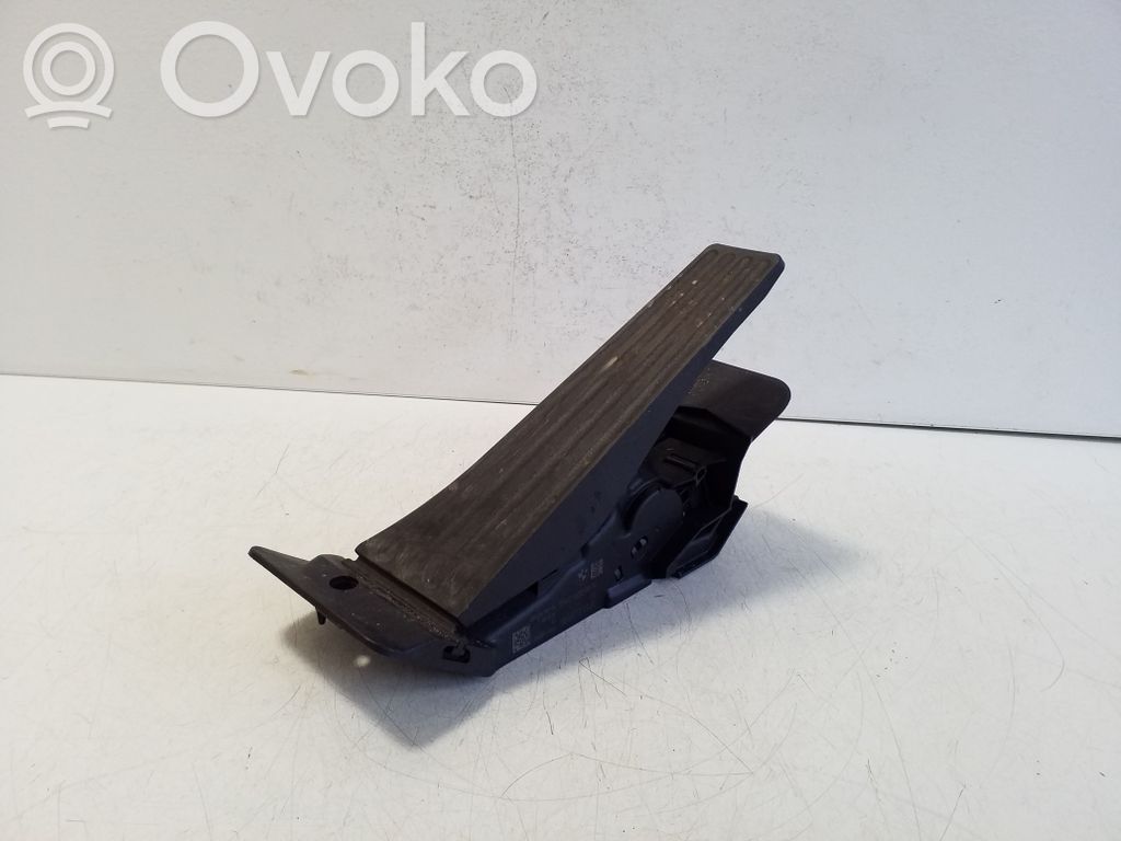 BMW i4 Accelerator throttle pedal 