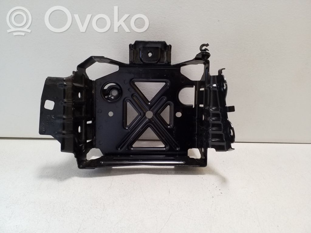 BMW i4 Battery tray 