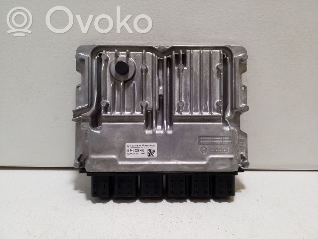 BMW 3 G20 G21 Engine control unit/module 