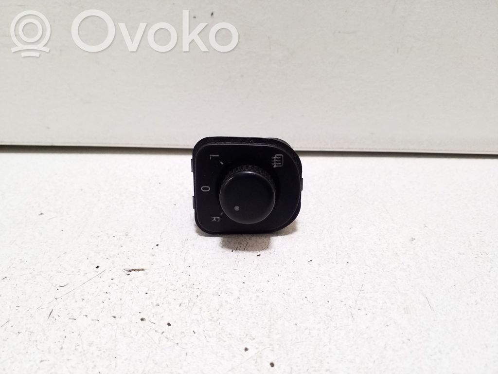 Comutator oglinzi laterale   1K0959565L