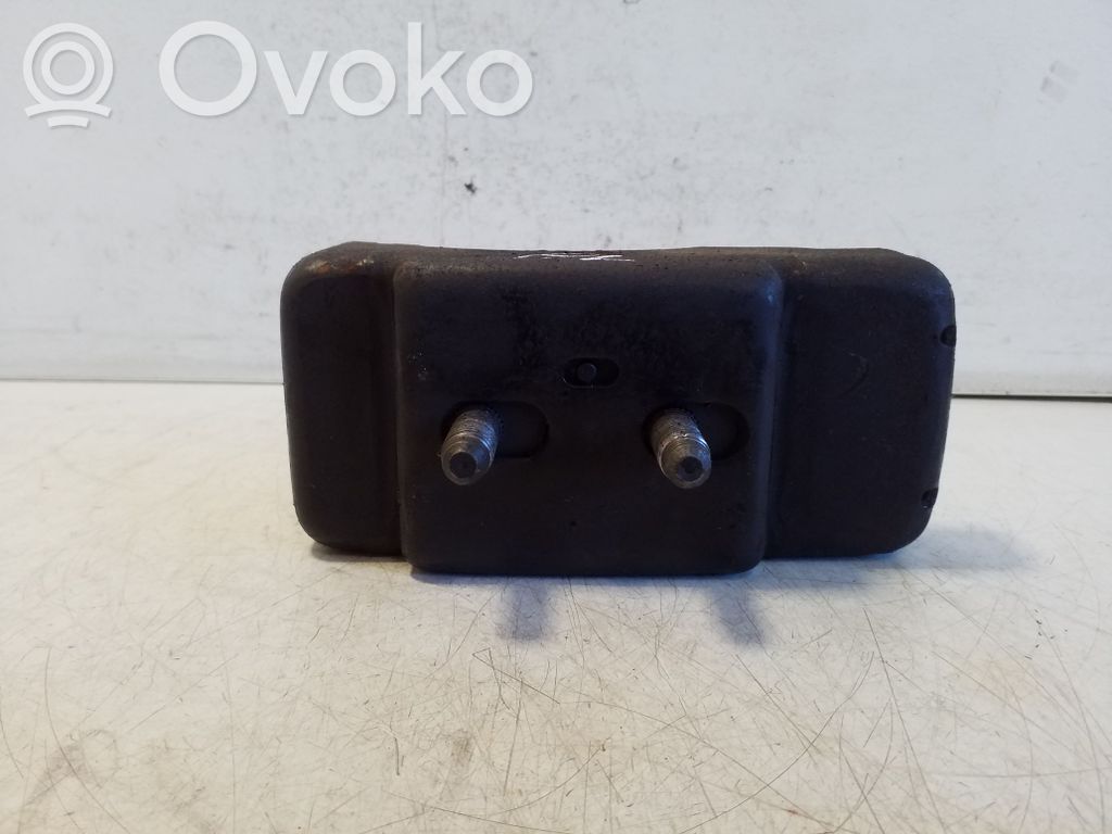 Iveco Daily 5th gen Engine mount bracket 
