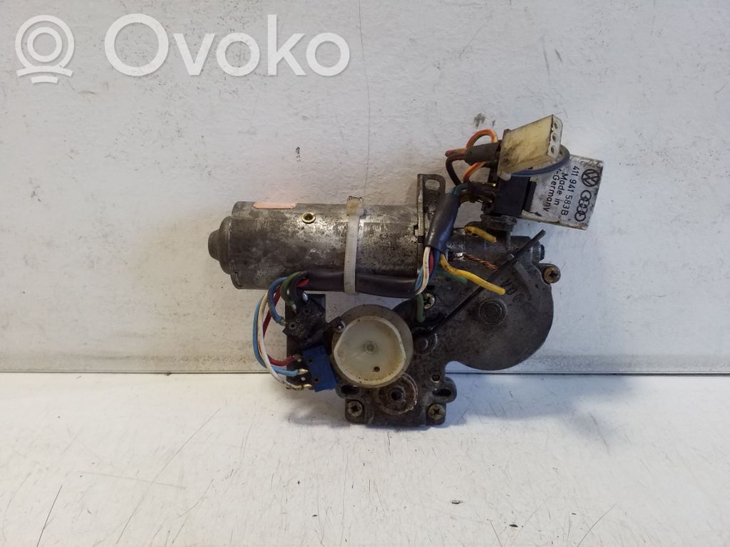 Moottori/käyttölaite   811877795