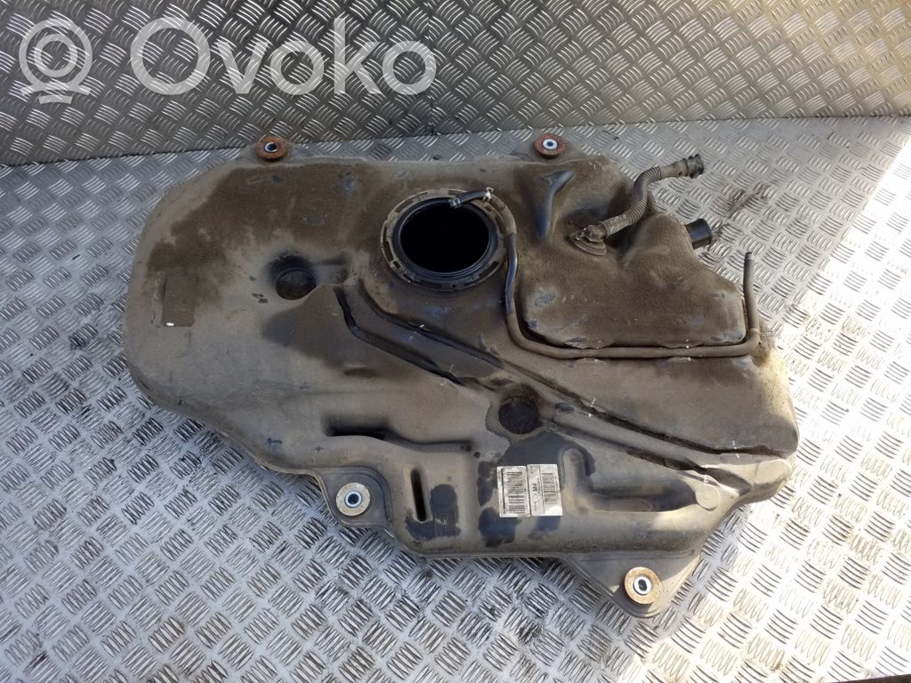 Toyota Corolla E210 E21 Polttoainesäiliö 