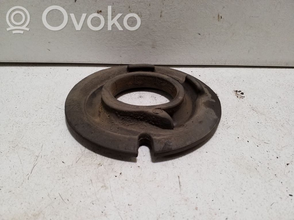 Podkładka / Gniazdo sprężyny przedniej   8K0410109A