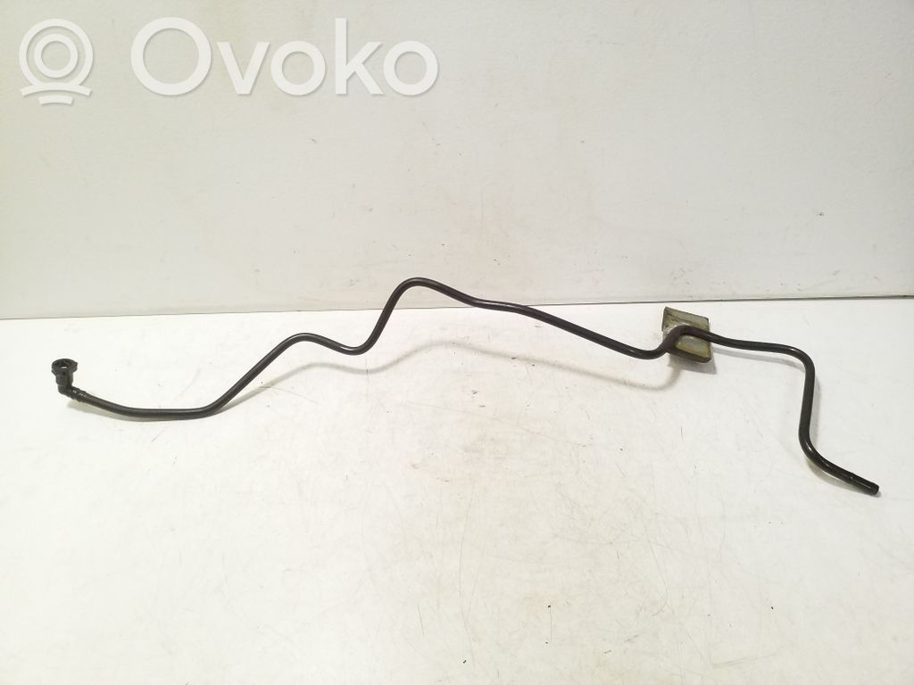 Przewód paliwa   8R0201220C