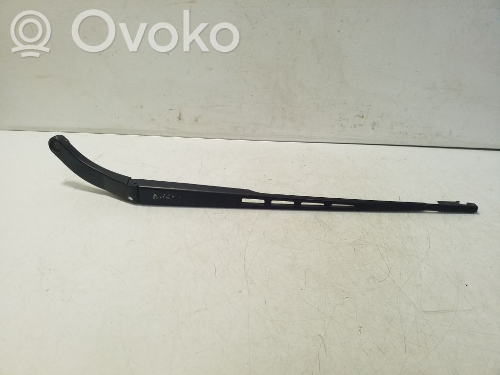 Audi A6 S6 C6 4F Ramię wycieraczki szyby przedniej / czołowej 