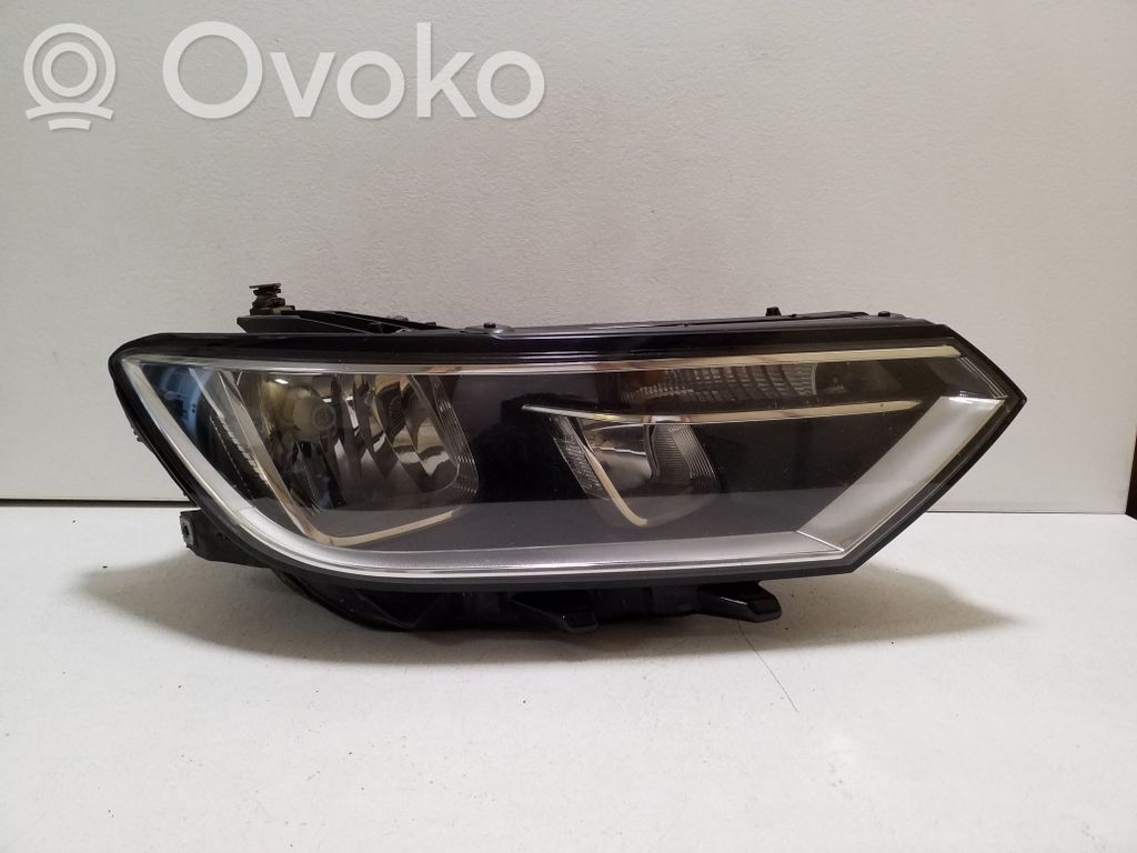 Volkswagen PASSAT B8 Phare frontale 