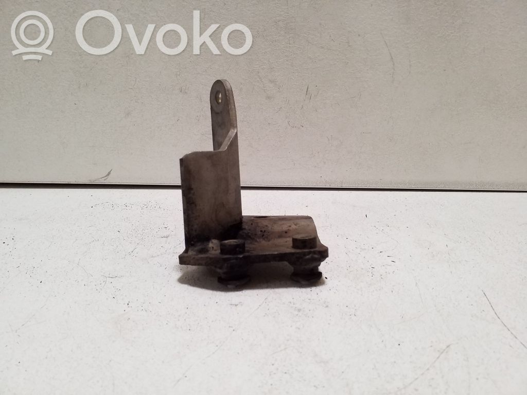 Volkswagen PASSAT B8 Suport/bridă fixare tobă eșapament 