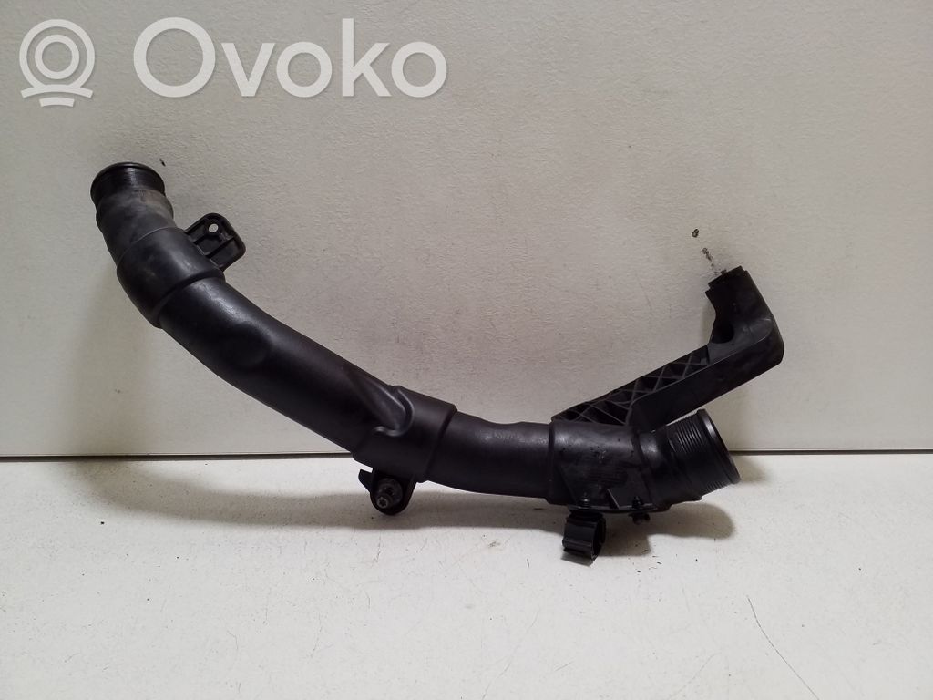 Audi Q3 8U Wąż / Rura intercoolera 