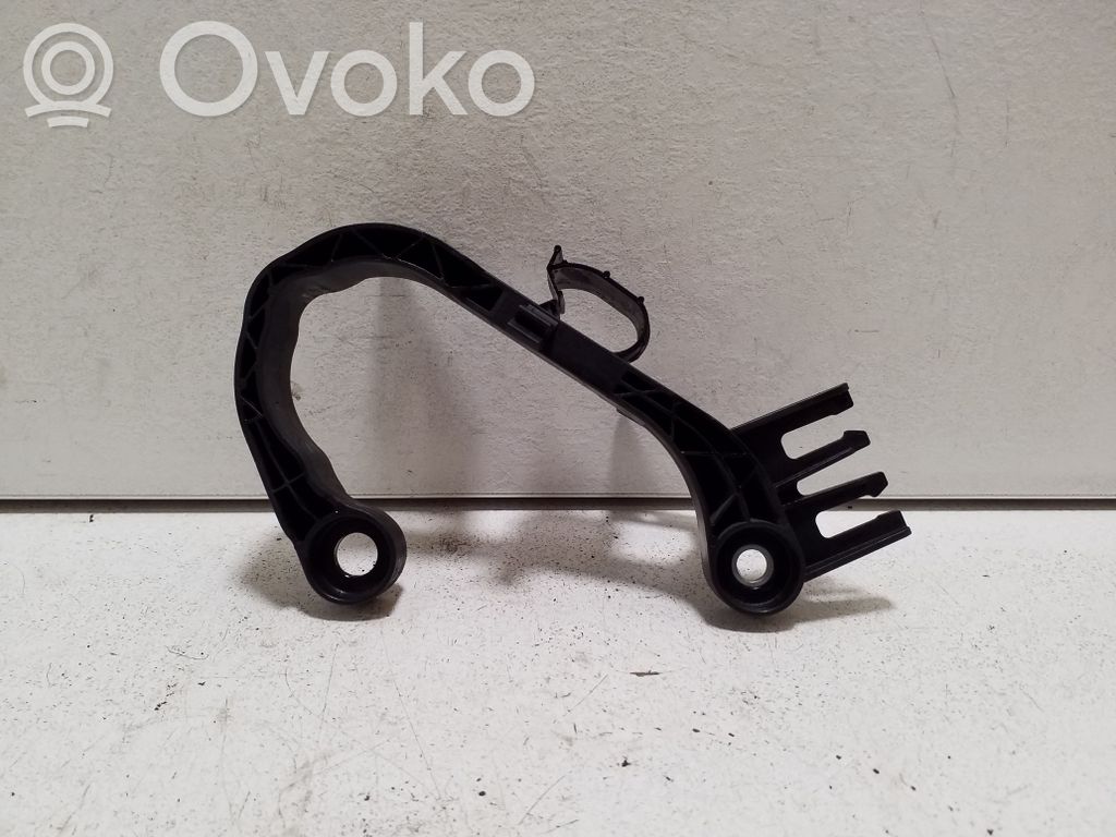 Audi Q3 8U Altra parte del vano motore 