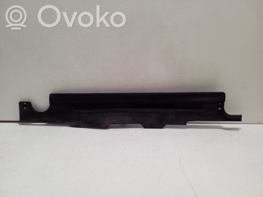 Toyota Yaris Cross Wlot / Kanał powietrza intercoolera 