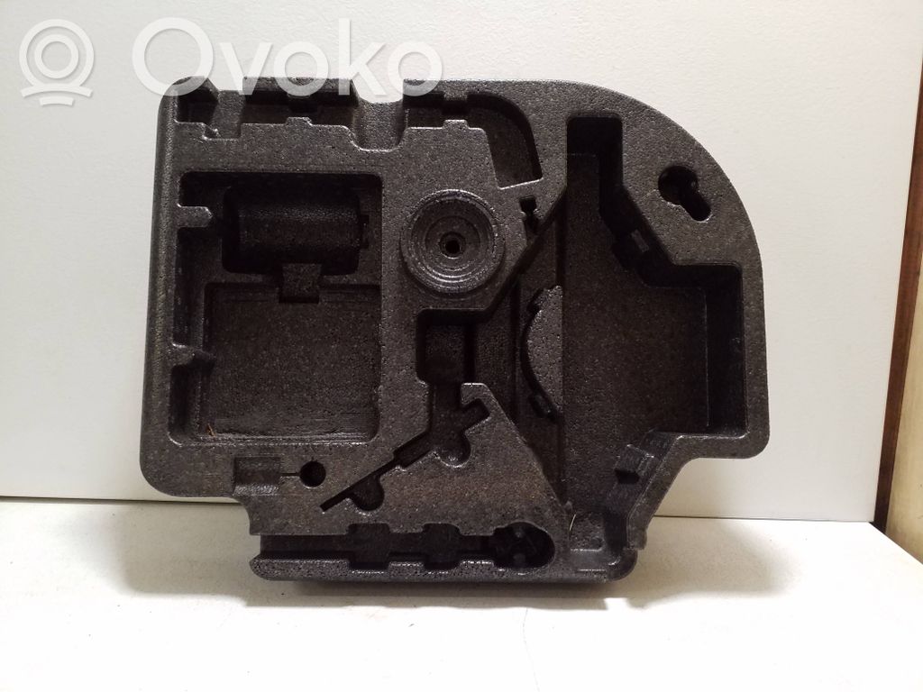 Volvo XC60 Tool box 