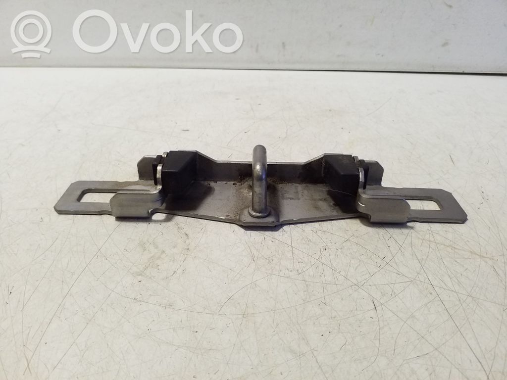 Volvo XC60 Ureche încuietoare portbagaj 