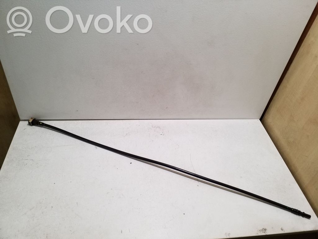Polttoaineputken letku   31405696