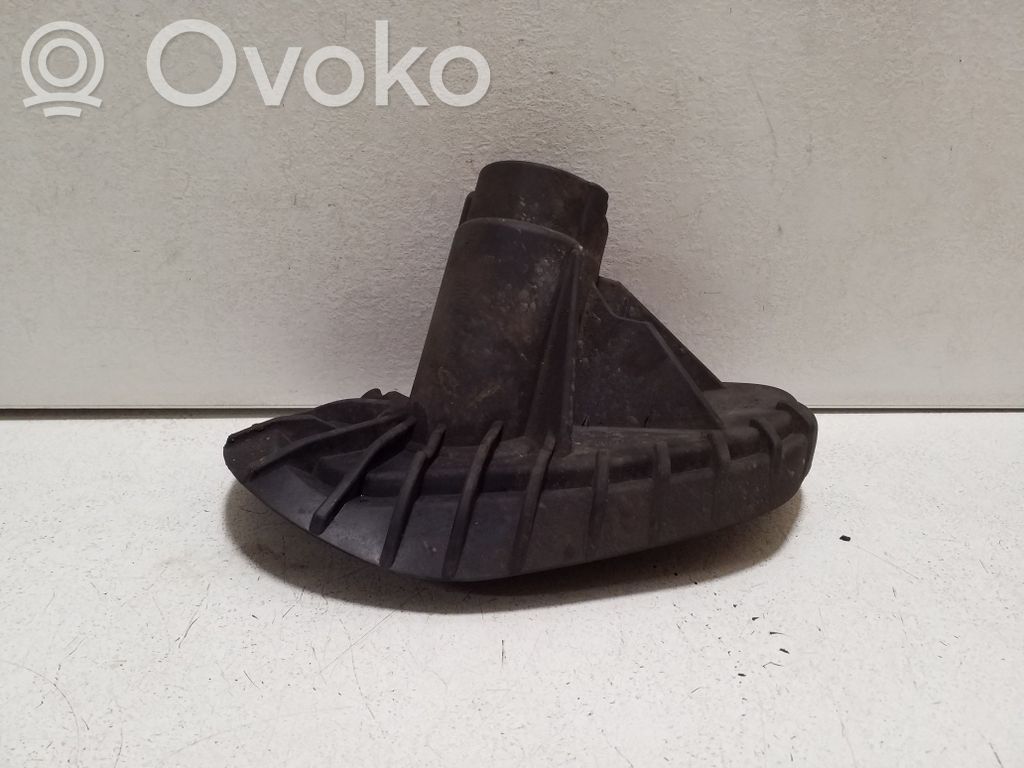 Volvo XC60 Inne części komory silnika 