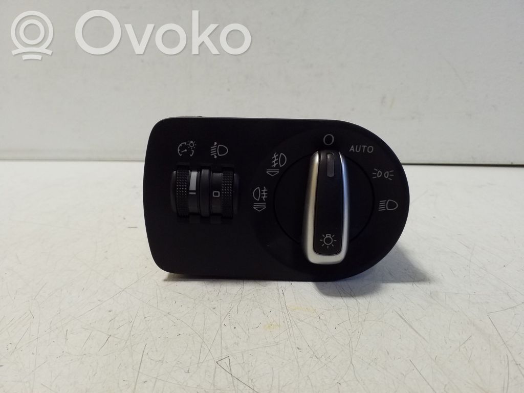 Audi A1 Light switch 