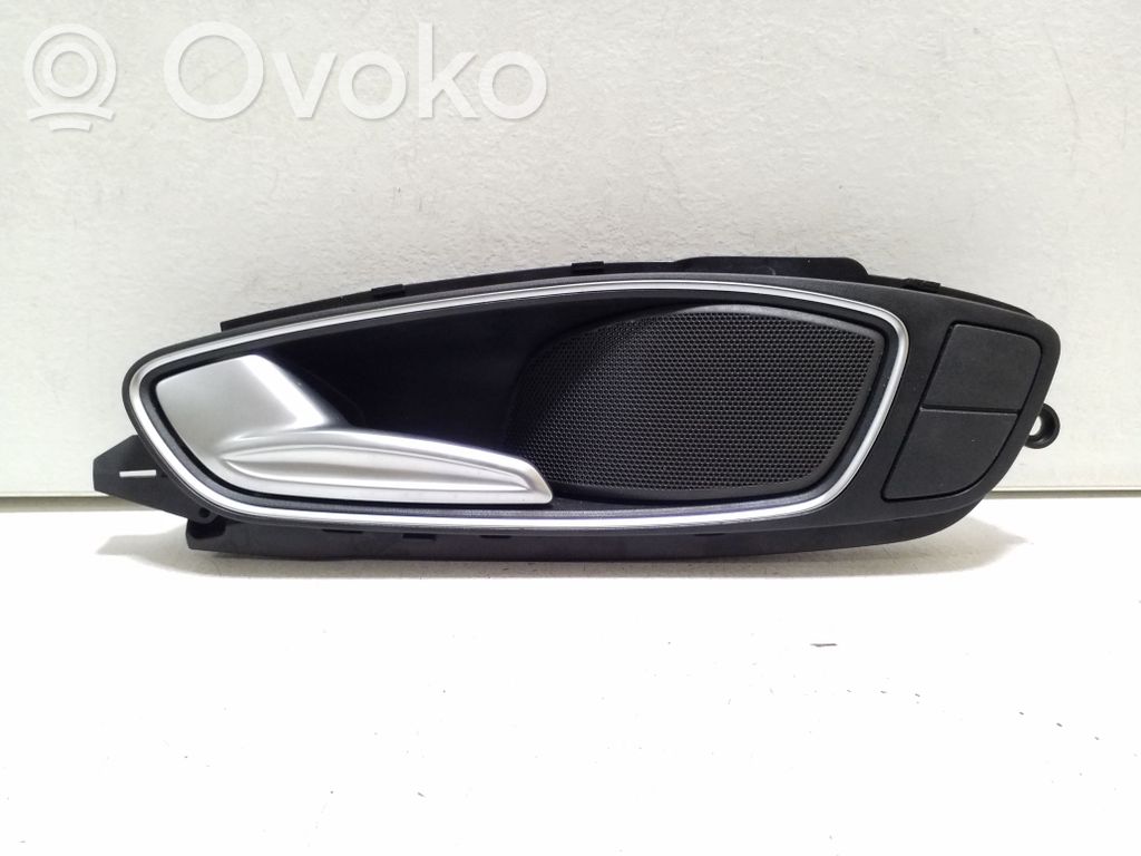 Audi A1 Front door interior handle 