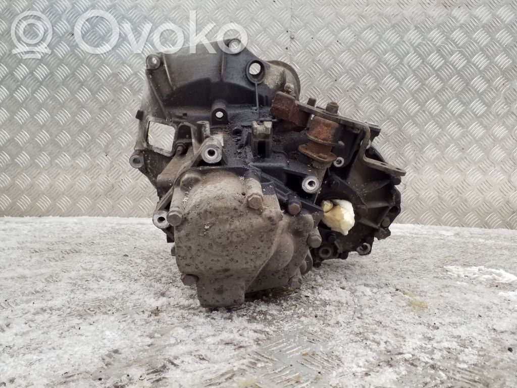 Fiat 500L Manual 5 speed gearbox 