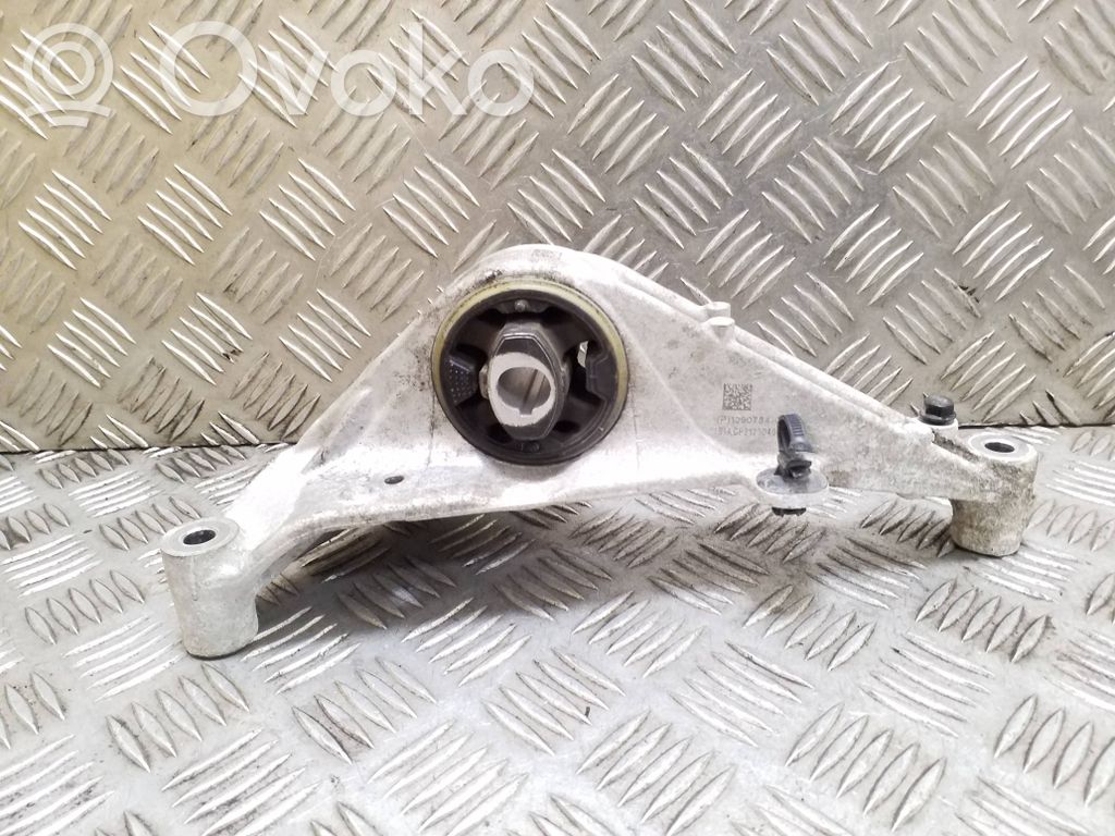 Tesla Model 3 Engine mounting bracket 