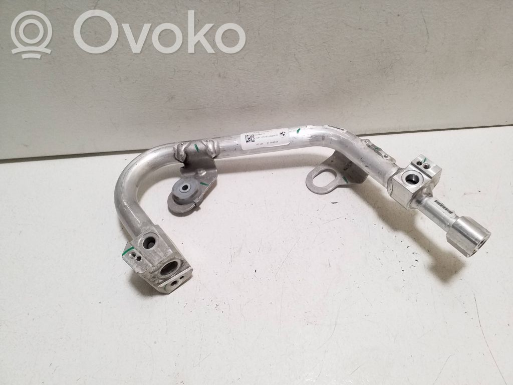 BMW i4 Ilmastointilaitteen putki (A/C) 
