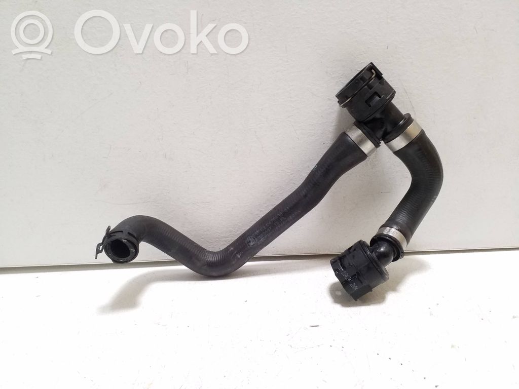 BMW i4 Engine coolant pipe/hose 