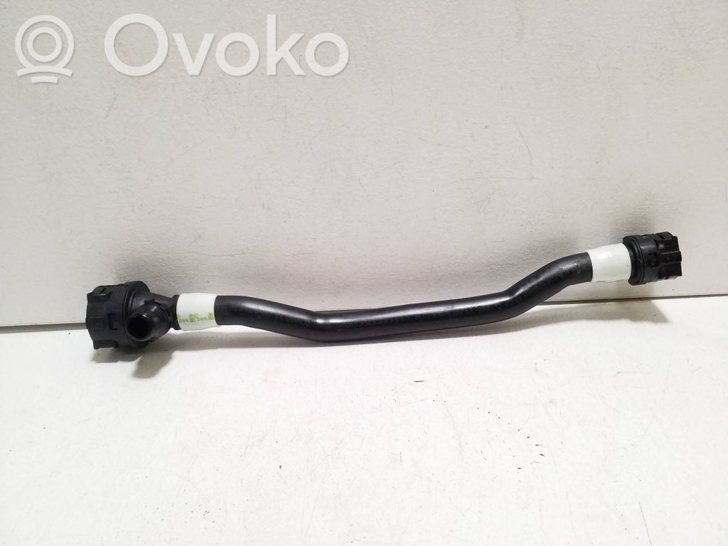 BMW i4 Engine coolant pipe/hose 