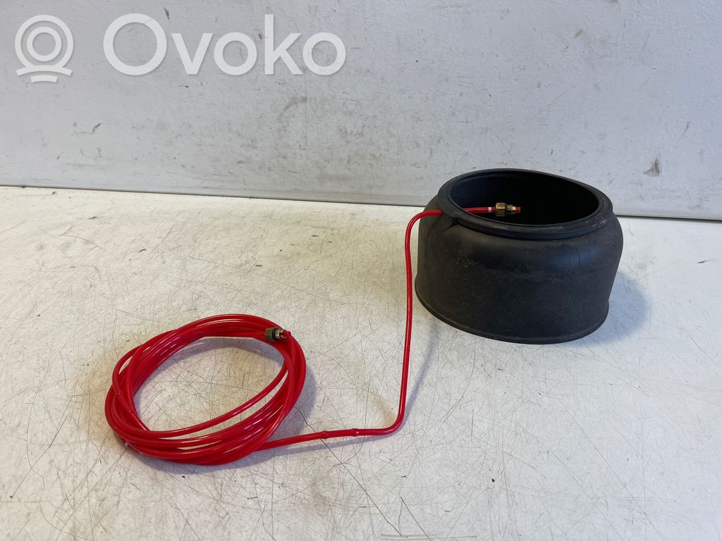 BMW X6 F16 Przewód zawieszenia pneumatycznego osi tylnej 