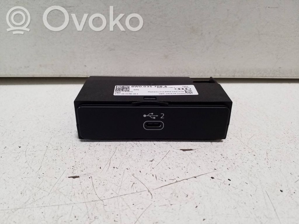 USB socket connector   8W0035708A