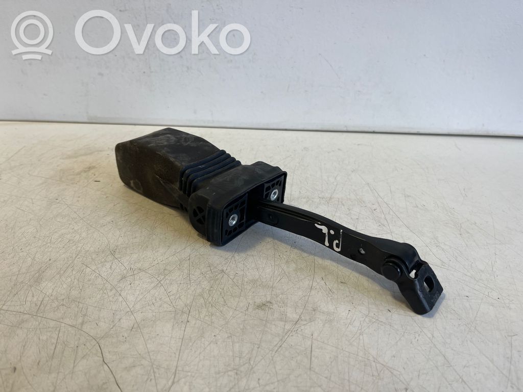 Audi A5 Etuoven pidätin 