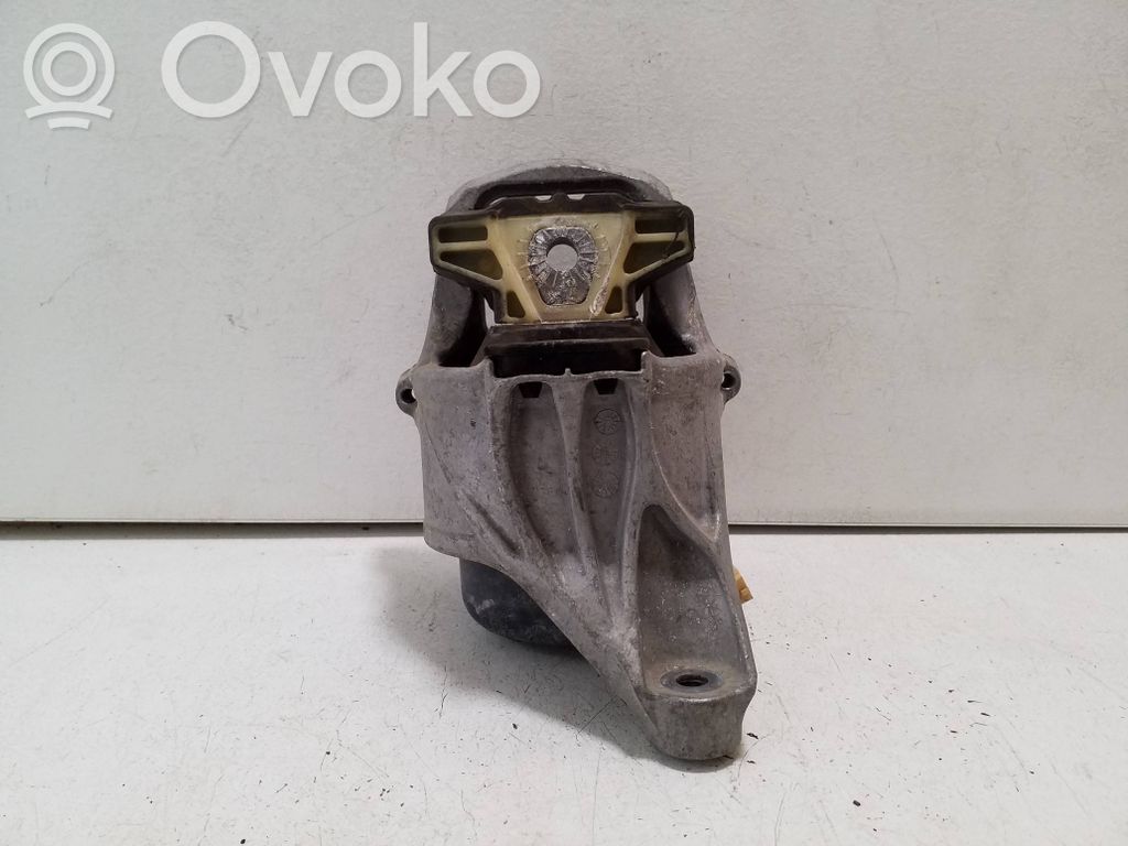 Audi A5 Engine mount bracket 
