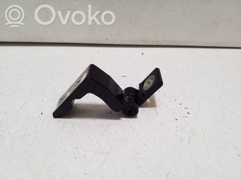 Audi A5 Zawias dolny drzwi tylnych 
