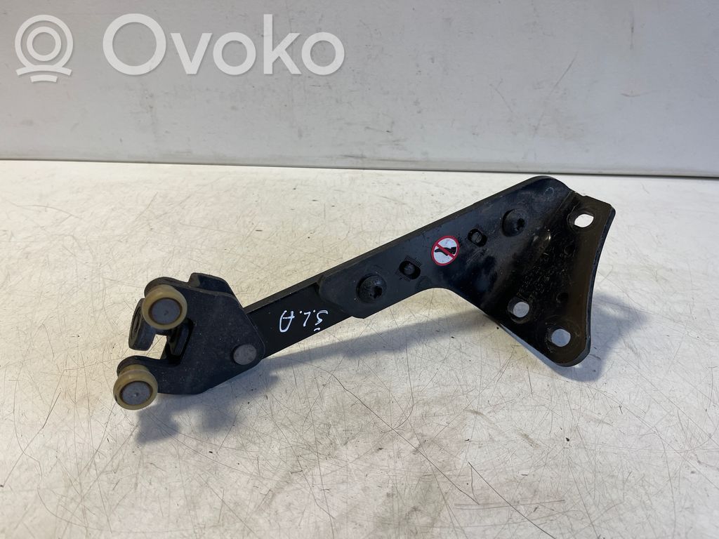 Peugeot Expert Sliding door lower roller guide/hinge 
